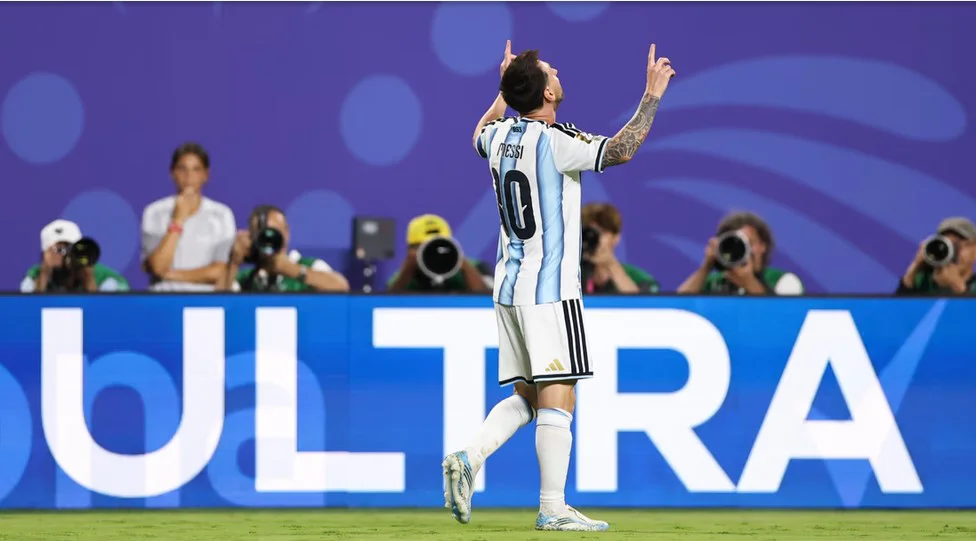 messi 4