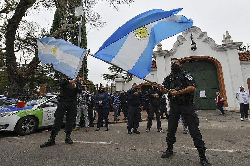 policia olivos