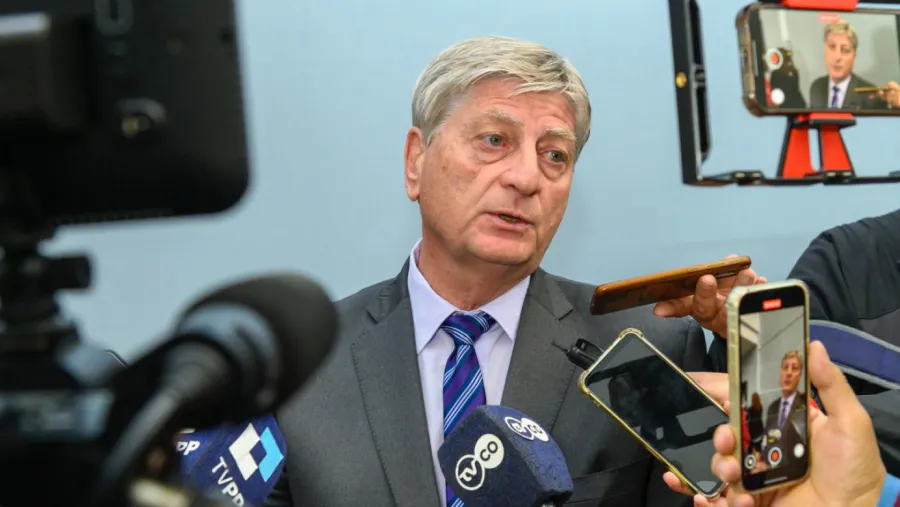 Ziliotto con medios