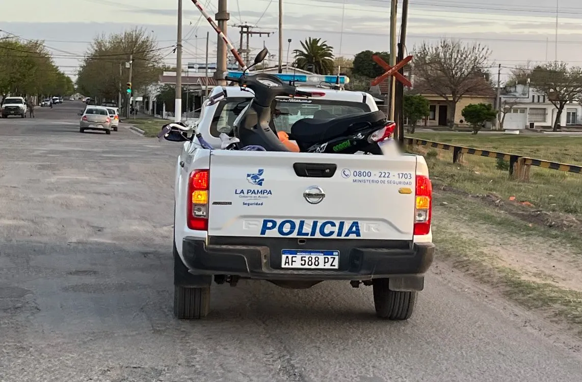 CHOQUE MOTO BICI NIÑA BARRIO NORTE 4