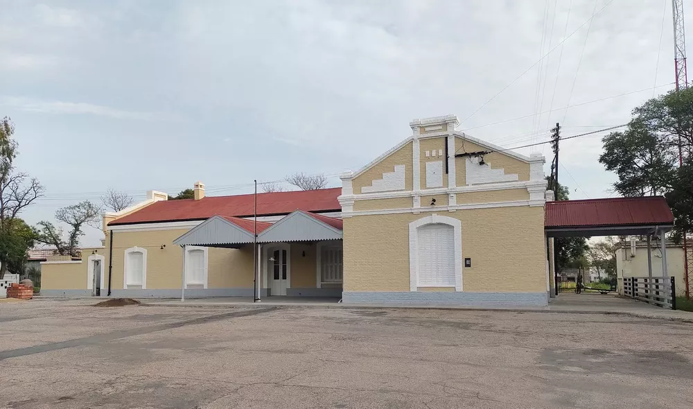 estacion ferrocarril realico