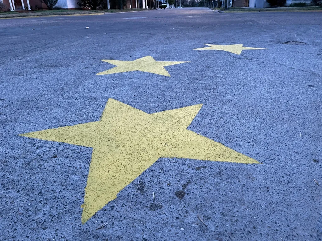 estrellas amarillas 3 4 (FILEminimizer)