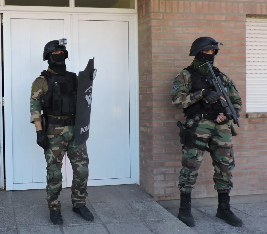 ea4d17b3-ee10-4d10-86f1-6effe79bd88e