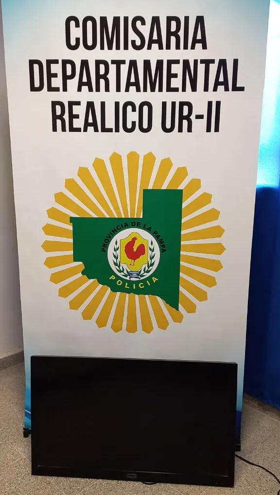 acdaa5b3-b50d-4e50-b848-3d4f94b81d76