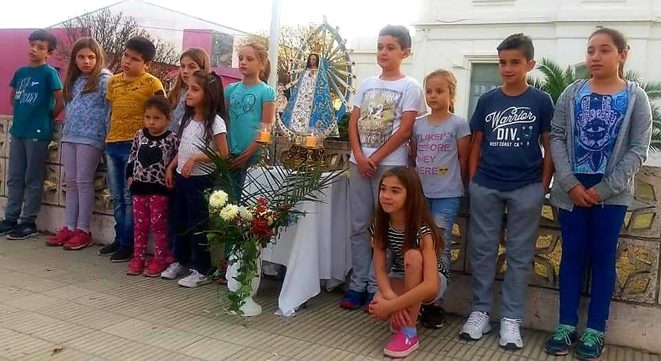 59384522_2424573727554285_3790451235929194496_n