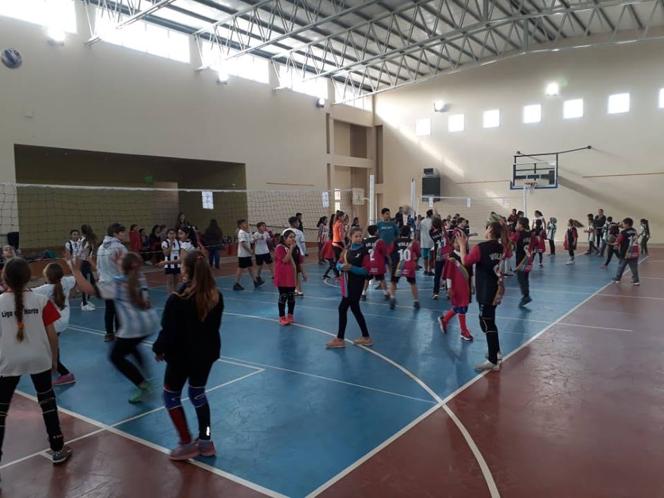 41446591_877152139340461_6647263576270569472_n