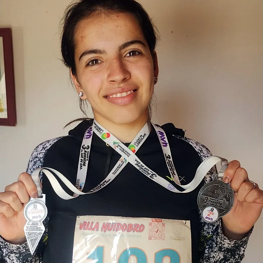 danna laucero villa huidobro runing pp