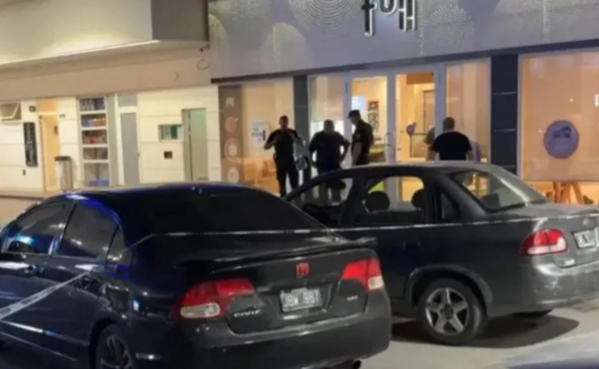 78d6f79f-1183-448f-8845-35d055822881