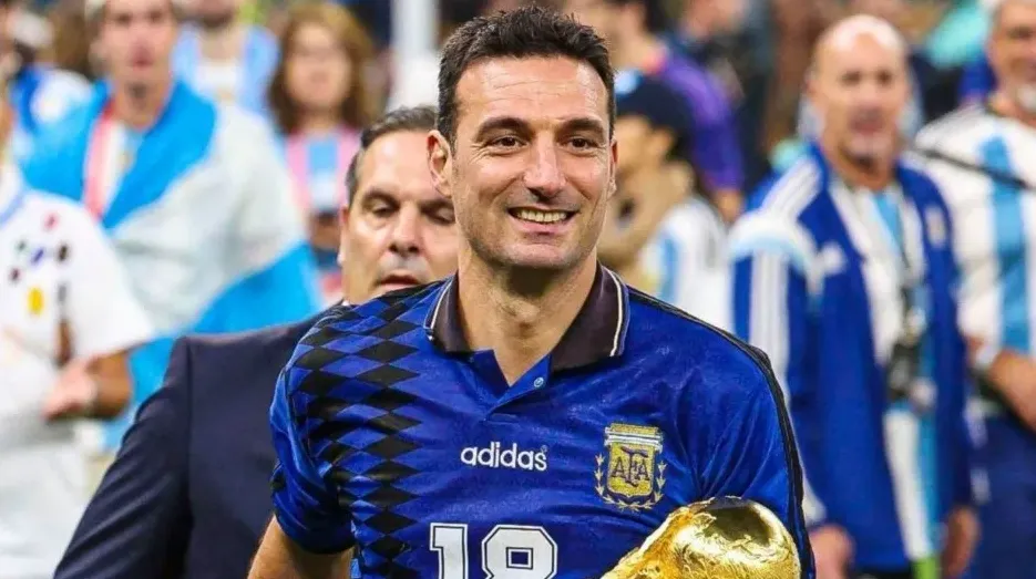 scaloni feliz