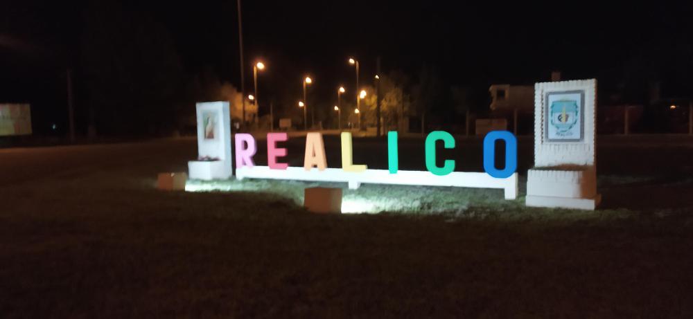 REALICO DE NOCHE