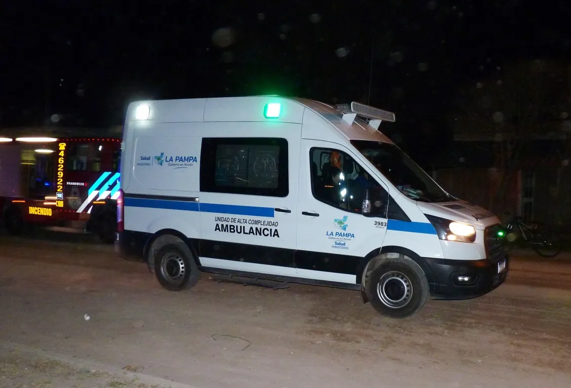 incendio realicó ambulancia 1 FILE