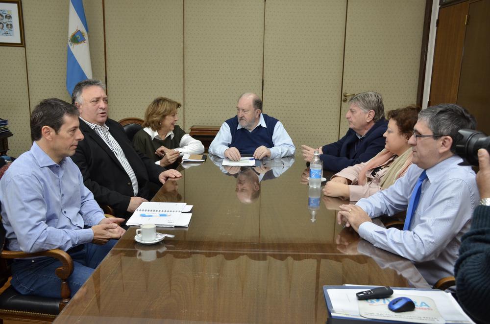 GOBERNADOR CON LEGISLADORES NACIONALES 1 - copia